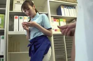 Bị ông già hôi hám nhà cạnh nhà cho dùng thuốc kích dục