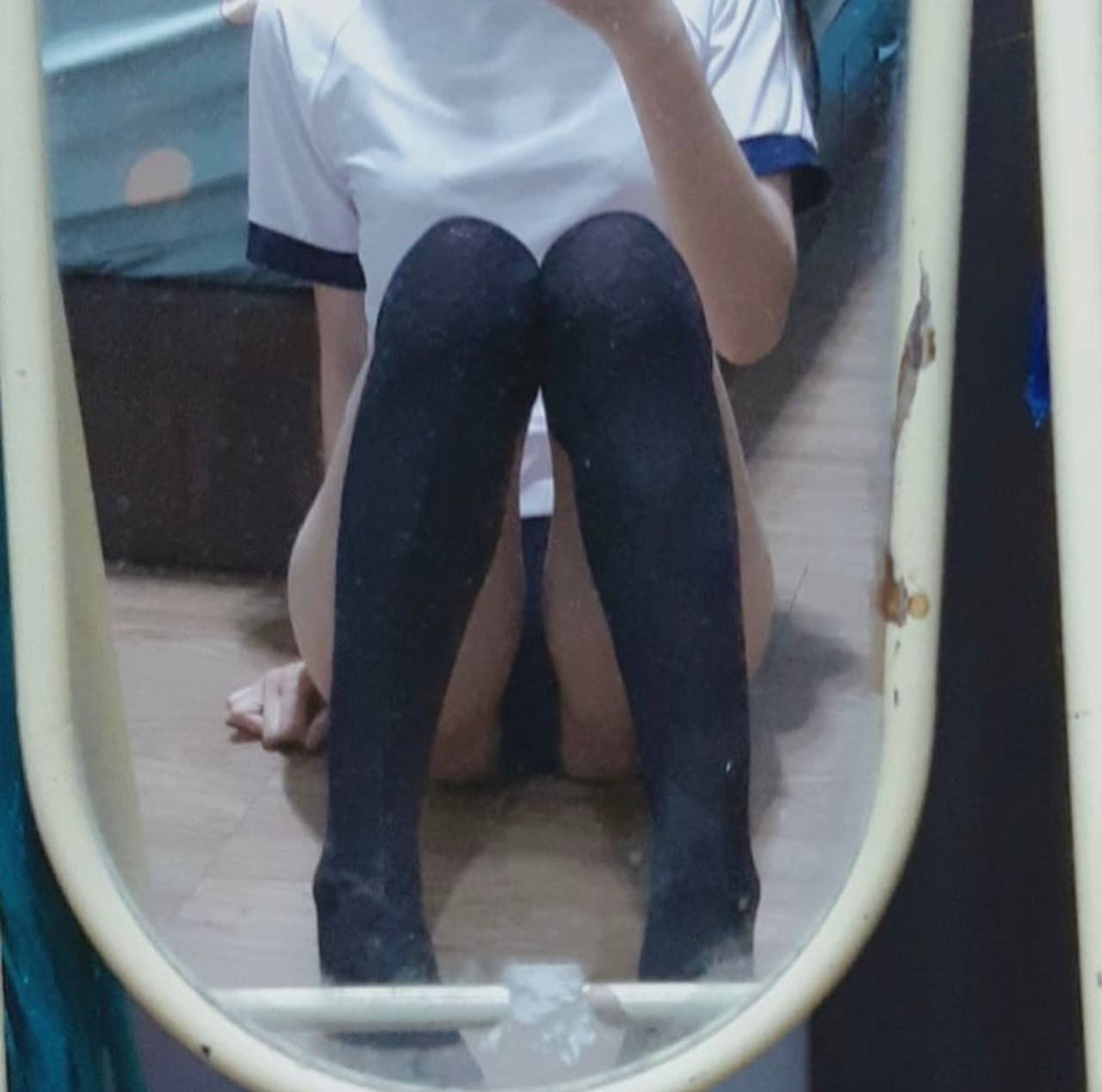 HZGD-124 Cảm giác đau lưng... Một cô gái ngủ cạnh cô ấy... Cô ấy cảm thấy thế nào... Hatano Yui xuất tinh vào trong...